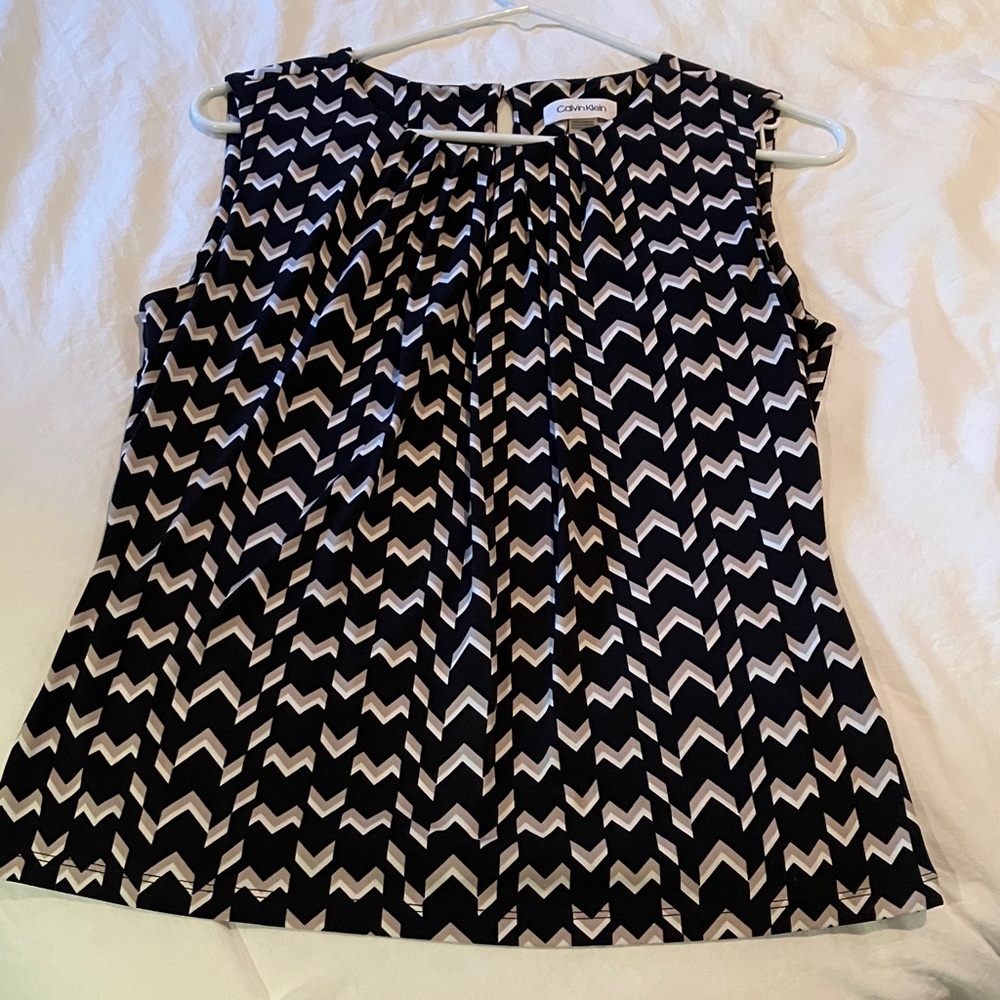 Calvin Klein Black, White, and Tan Zigzag Sleeveless Blouse